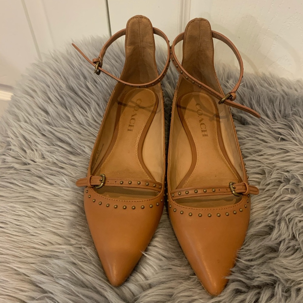 Coach leather flats with rivet